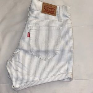 High waisted mid length shorts